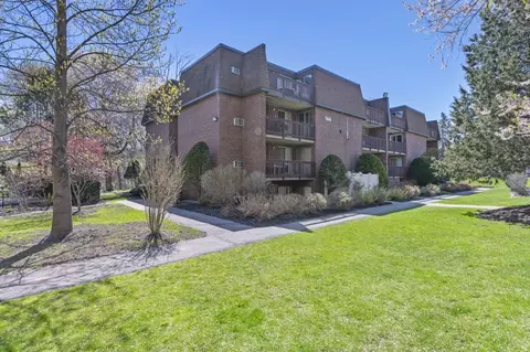 144 Kenrick St #12, Boston, MA 02135