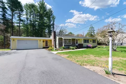 46 W Hodges St, Norton, MA 02766