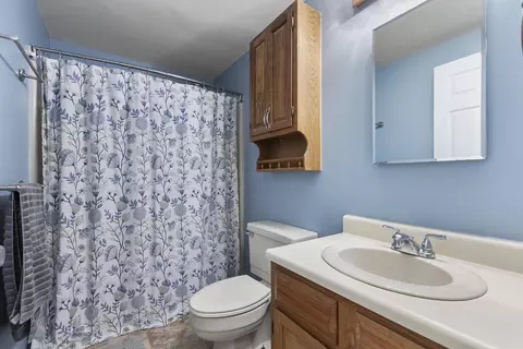 Bath - 53 Floyd St #A, Everett, MA 02149 photo 2 of 2