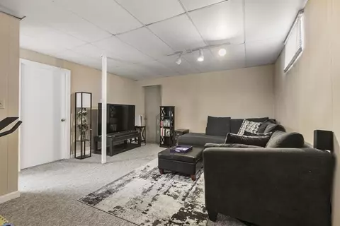 Living - 53 Floyd St #A, Everett, MA 02149 photo 3 of 4