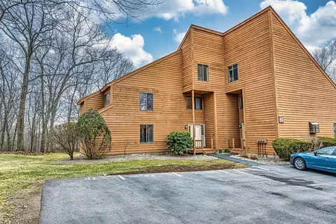 41 Perkins Ct #41, Haverhill, MA 01832