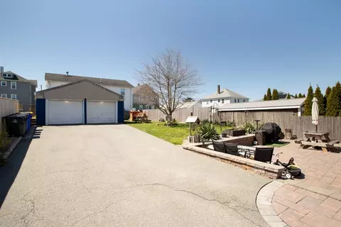 515 Birch St, Fall River, MA 02724 photo 11