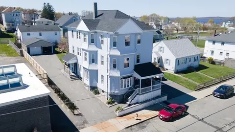 515 Birch St, Fall River, MA 02724