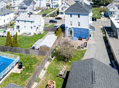 515 Birch St, Fall River, MA 02724 photo 7