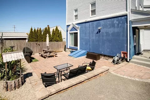 515 Birch St, Fall River, MA 02724 photo 17