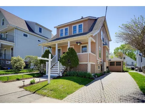 122 Florence Ave, Arlington, MA 02476