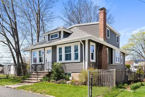 10 Brockton Ave, Quincy, MA 02169