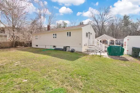 Exterior - 72 Gail St, Springfield, MA 01108 photo 7 of 8