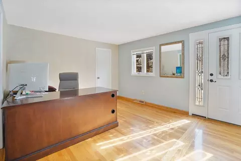 Bedroom - 72 Gail St, Springfield, MA 01108 photo 1 of 7