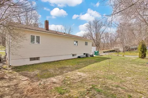 Exterior - 72 Gail St, Springfield, MA 01108 photo 8 of 8