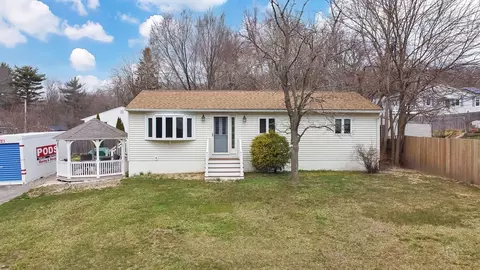 Exterior - 72 Gail St, Springfield, MA 01108 photo 3 of 8