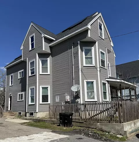 16 Somerset Pl, Brockton, MA 02301