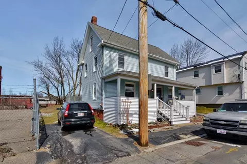 17 Mulberry St, Haverhill, MA 01830