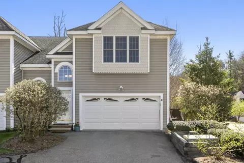 8 Brookside Ln #8, Northborough, MA 01532