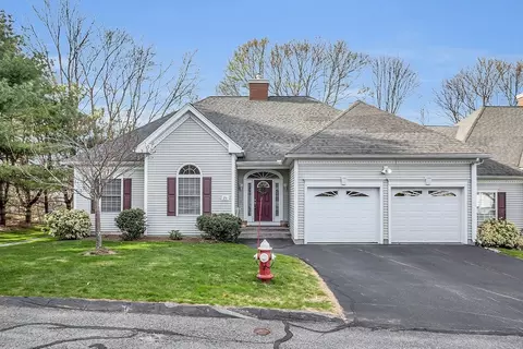 26 Holly Ln #26, Dracut, MA 01826