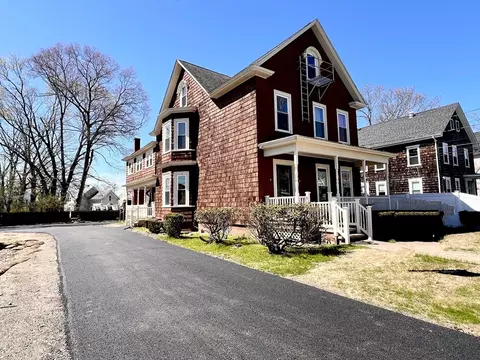 32 Barnum St, Taunton, MA 02780