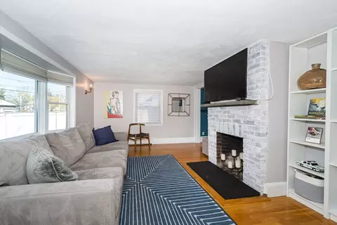 938 Webster St, Needham, MA 02492 photo 3