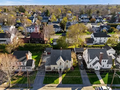 View/Area - 10 Pickwick Rd, Marblehead, MA 01945 photo 3 of 5
