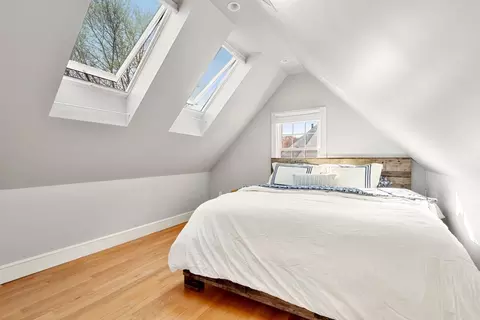 Bedroom - 10 Pickwick Rd, Marblehead, MA 01945 photo 6 of 7