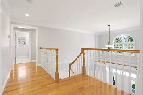 Entry Way - 8 Pandolf Ln, Needham, MA 02494 photo 2 of 2