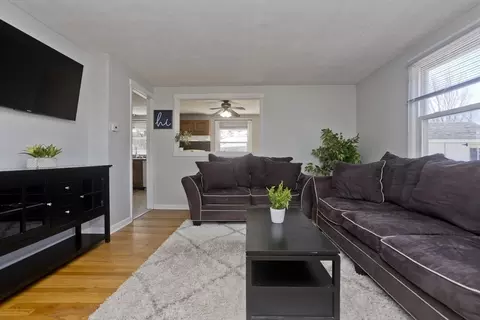 Living - 111 Berard Cir, Springfield, MA 01128 photo 1 of 5