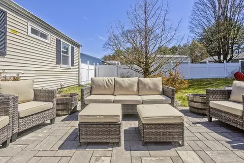 Exterior - 111 Berard Cir, Springfield, MA 01128 photo 8 of 11