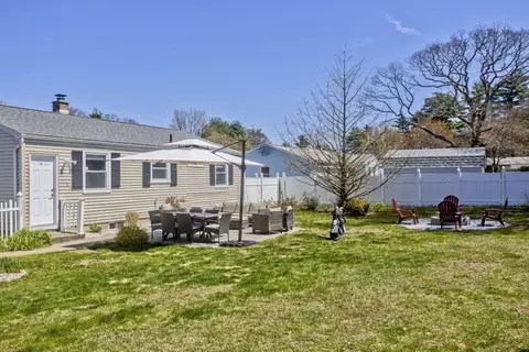 Exterior - 111 Berard Cir, Springfield, MA 01128 photo 4 of 11