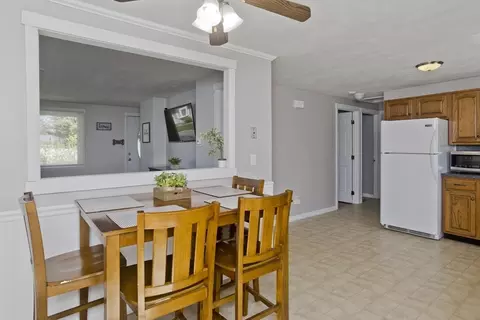 Dining - 111 Berard Cir, Springfield, MA 01128 photo 3 of 3