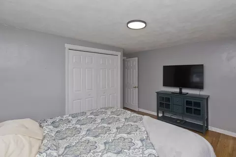 Bedroom - 111 Berard Cir, Springfield, MA 01128 photo 3 of 4