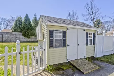 Exterior - 111 Berard Cir, Springfield, MA 01128 photo 5 of 11