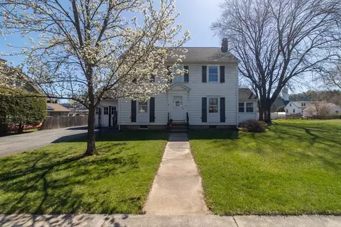 17 Raingley Rd, Greenfield, MA 01301