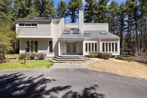 70 Cutters Ridge Rd, Carlisle, MA 01741