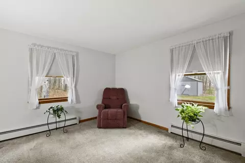 Bedroom - 390 Old Greenwich Plains Rd, Hardwick, MA 01037 photo 5 of 5
