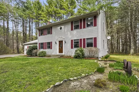 Exterior - 390 Old Greenwich Plains Rd, Hardwick, MA 01037 photo 2 of 7