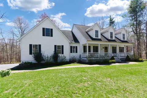 30 Vincent Rd, Mendon, MA 01756