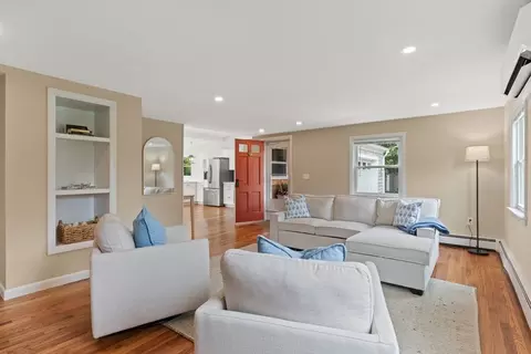 233 Barcliff Ave, Chatham, MA 02633