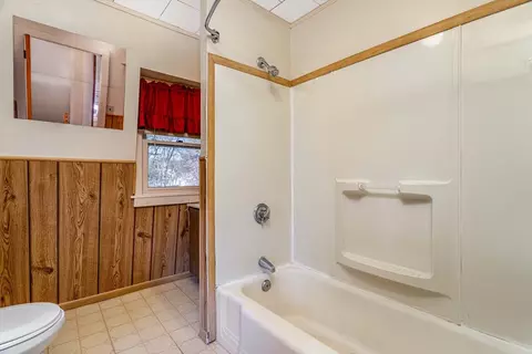 Bath - 116 Central Ave, Ayer, MA 01432 photo 3 of 5