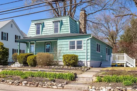 116 Central Ave, Ayer, MA 01432