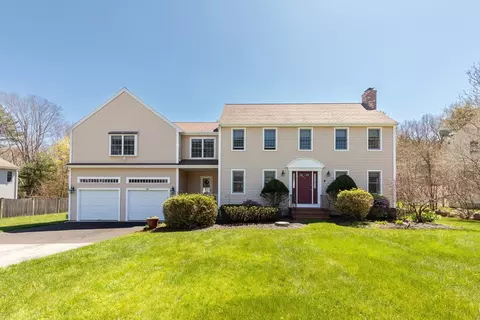 9 White Rd, Rockland, MA 02370