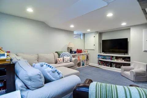 Living - 7 Main St, Dover, MA 02030 photo 3 of 3
