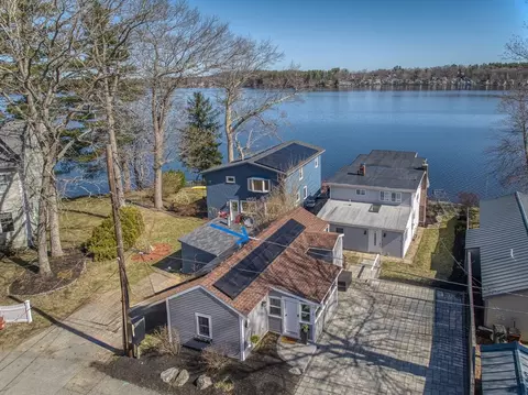 18 Oak Cir #18, Merrimac, MA 01860