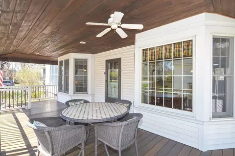 Exterior - 6 Common St, Brookfield, MA 01506 photo 6 of 12