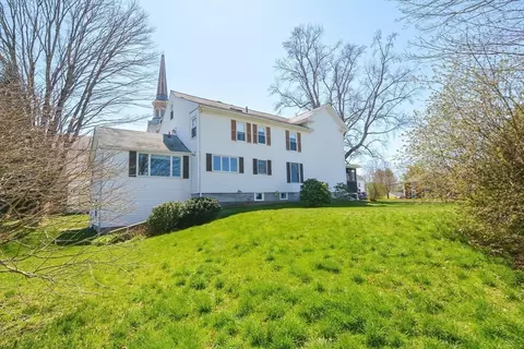 Exterior - 6 Common St, Brookfield, MA 01506 photo 10 of 12