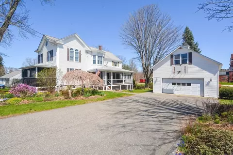 Exterior - 6 Common St, Brookfield, MA 01506 photo 2 of 12