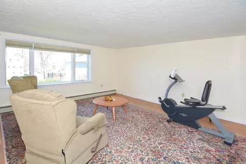 Living - 6 Common St, Brookfield, MA 01506 photo 2 of 4