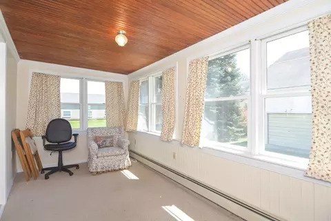 Exterior - 6 Common St, Brookfield, MA 01506 photo 7 of 12