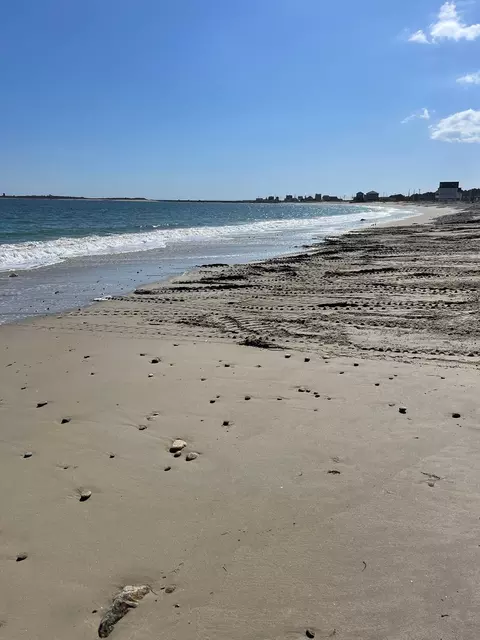 106 E Beach Rd, Westport, MA 02790