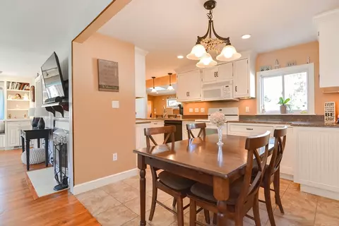 Dining - 9 Davidson Rd, Framingham, MA 01701 photo 1 of 3