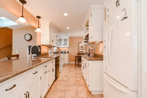 Kitchen - 9 Davidson Rd, Framingham, MA 01701 photo 3 of 5
