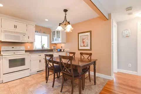 Dining - 9 Davidson Rd, Framingham, MA 01701 photo 2 of 3